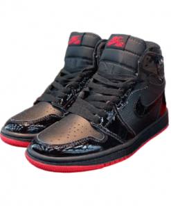 Chaussure de Basket avec Semelle Renforcée Noire Semelle Rouge