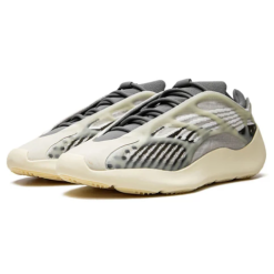 Chaussure Yeezy 700 V3
