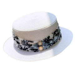 Chapeau de Ville Blanc avec Foulard Blanc Fleuri Noir