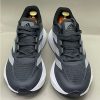 Chaussure Adidas, Tennis de Sport Gris Semelle Blanche